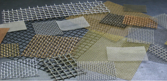 Gegalvaniseerde Geplooide Geweven Draad Mesh Stainless Steel 15m Zuurvaste Breedte