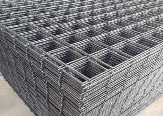 Laag Koolstofstaaldraad Mesh Panels, 26m Lengte Gelaste Staalomheining Panels