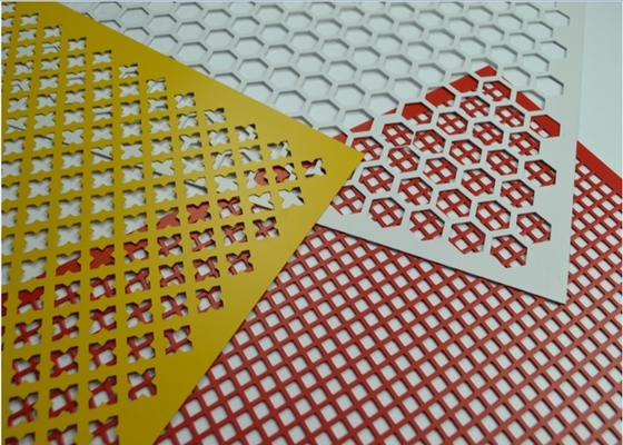 Decoratief Geperforeerd Metaal Mesh Sheets 1m/1.22m Breedte voor Ruimteverdelers