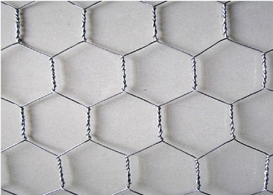 Heet Ondergedompeld Gegalvaniseerd Hexagonaal Draadnetwerk 10200m het Gegalvaniseerde Hexagonale Draad Opleveren